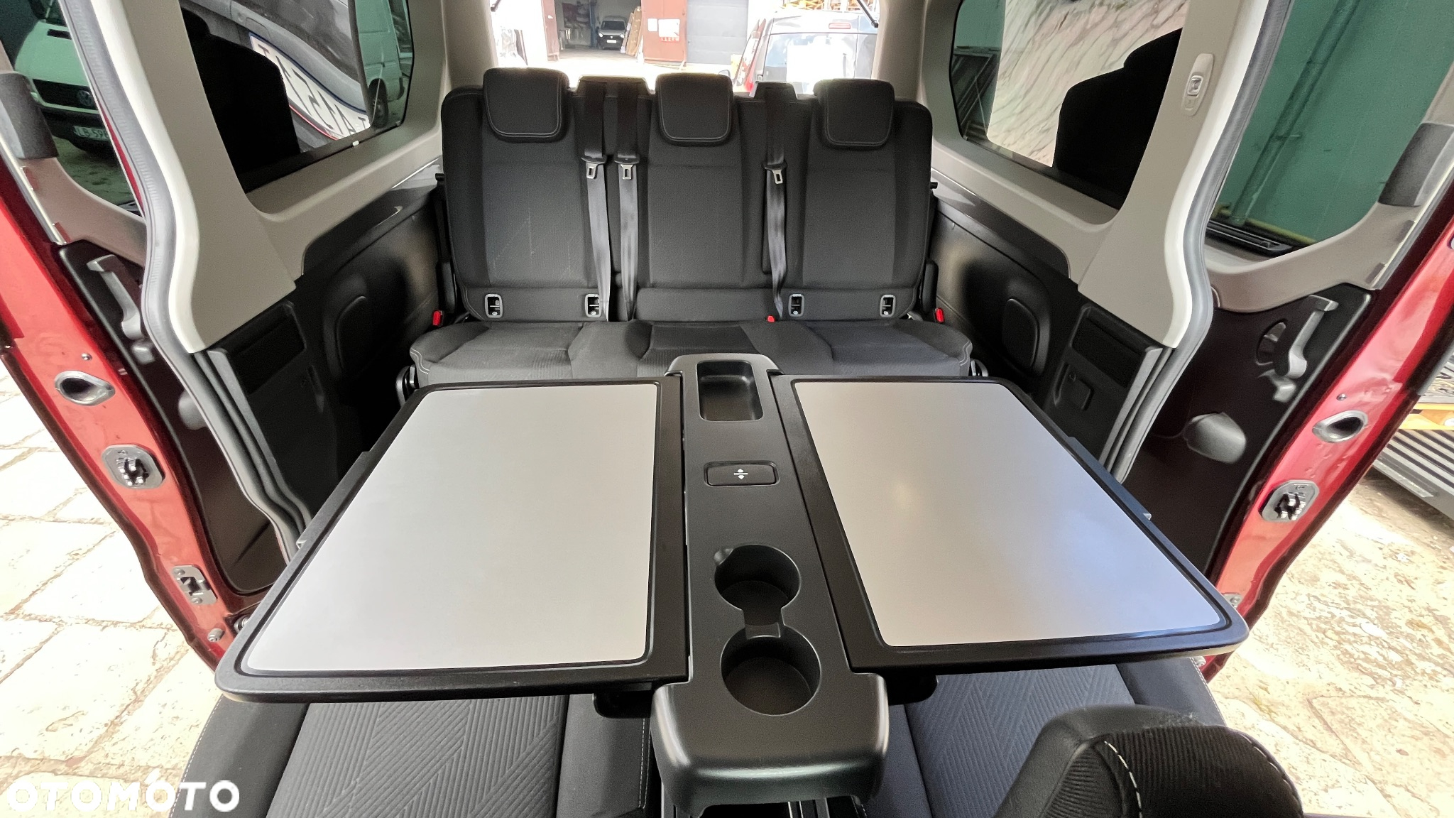 Renault Trafic SpaceClass 2.0 dCi Escapade EDC - 16