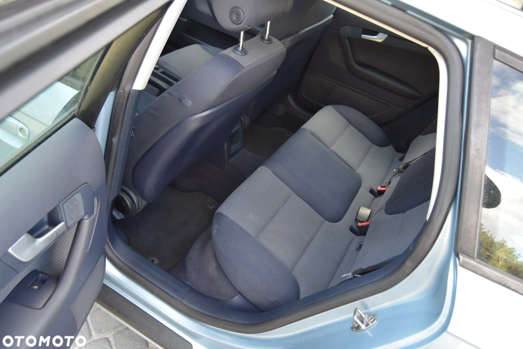 Audi A3 2.0 FSI Ambiente - 12