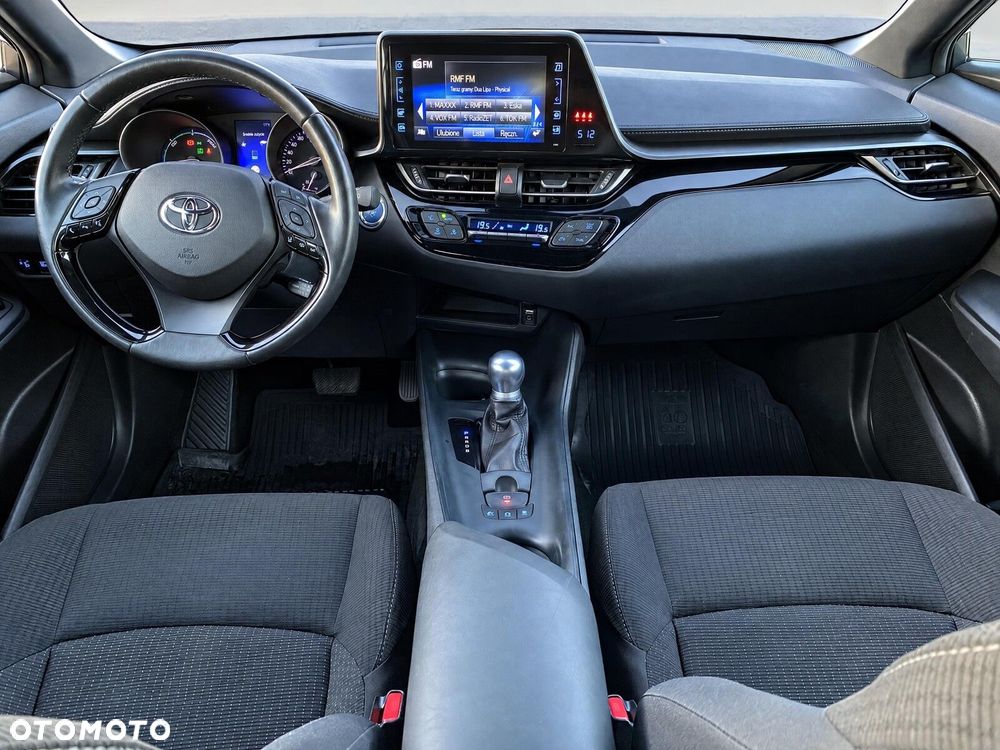 Toyota C-HR - 12