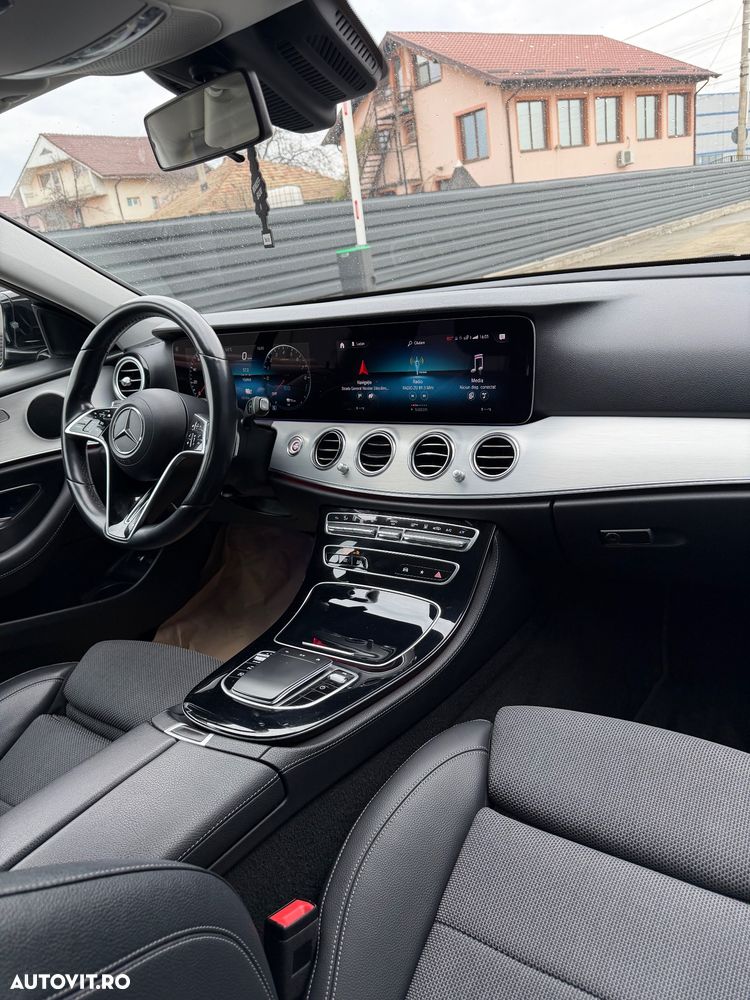 Mercedes-Benz E - 21