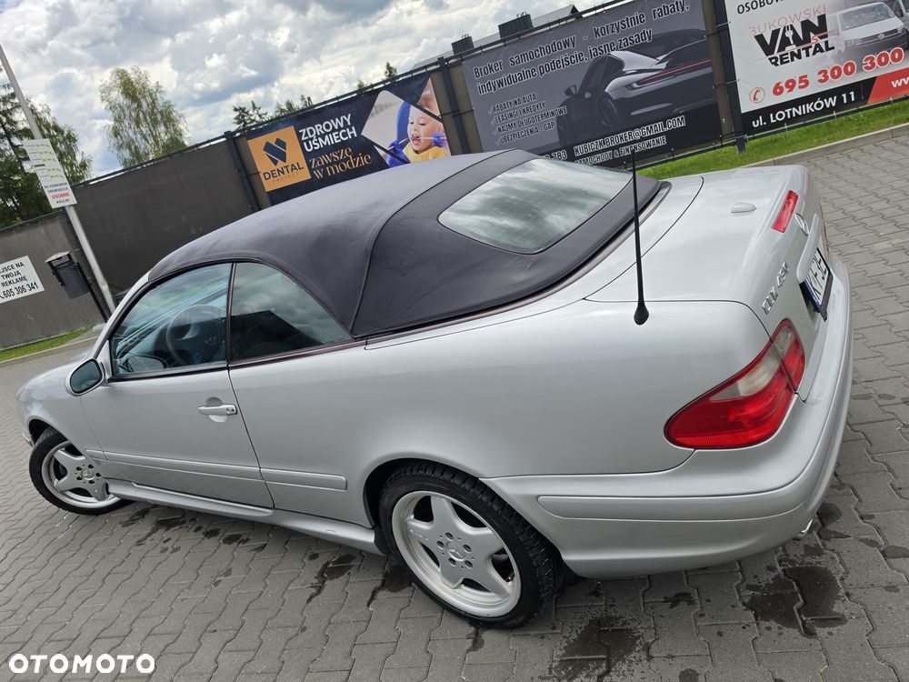 Mercedes-Benz CLK - 9