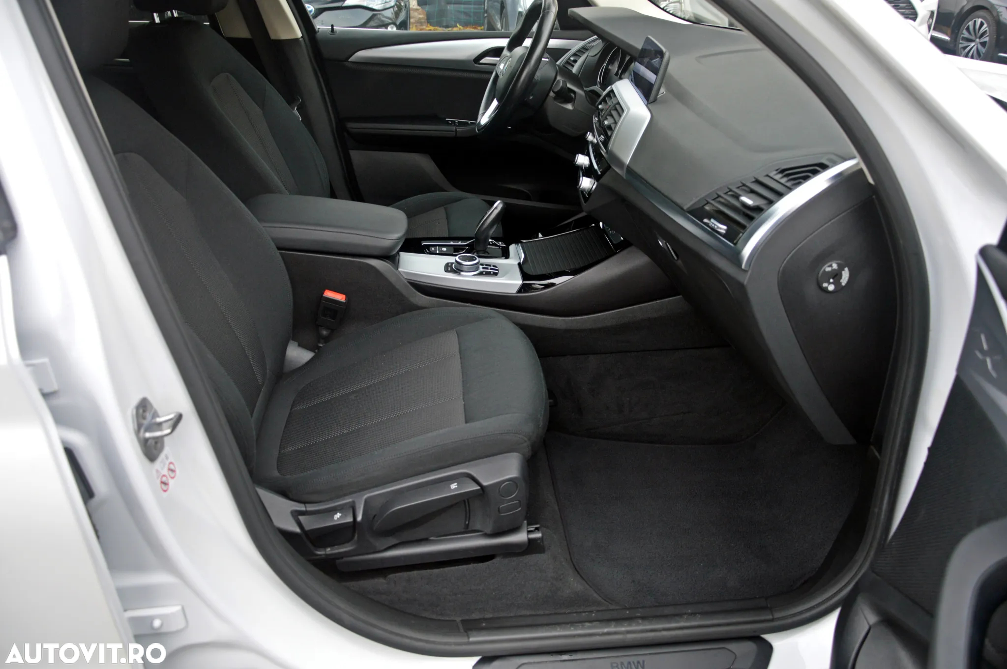 BMW X3 sDrive18d AT MHEV - 26