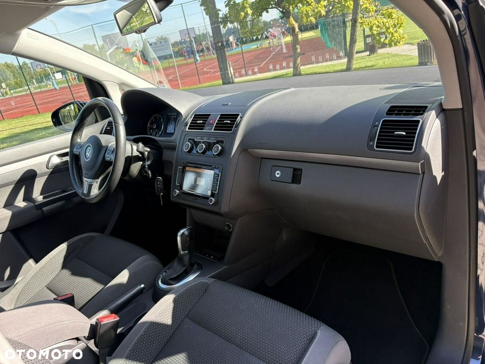 Volkswagen Touran 1.6 TDI DPF BlueMotion Technology DSG Cup - 14
