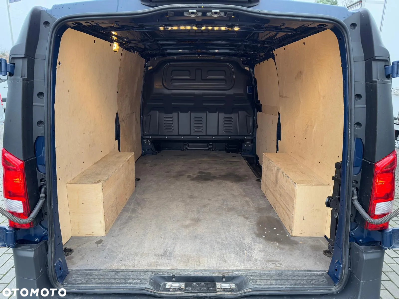 Mercedes-Benz VITO - 12