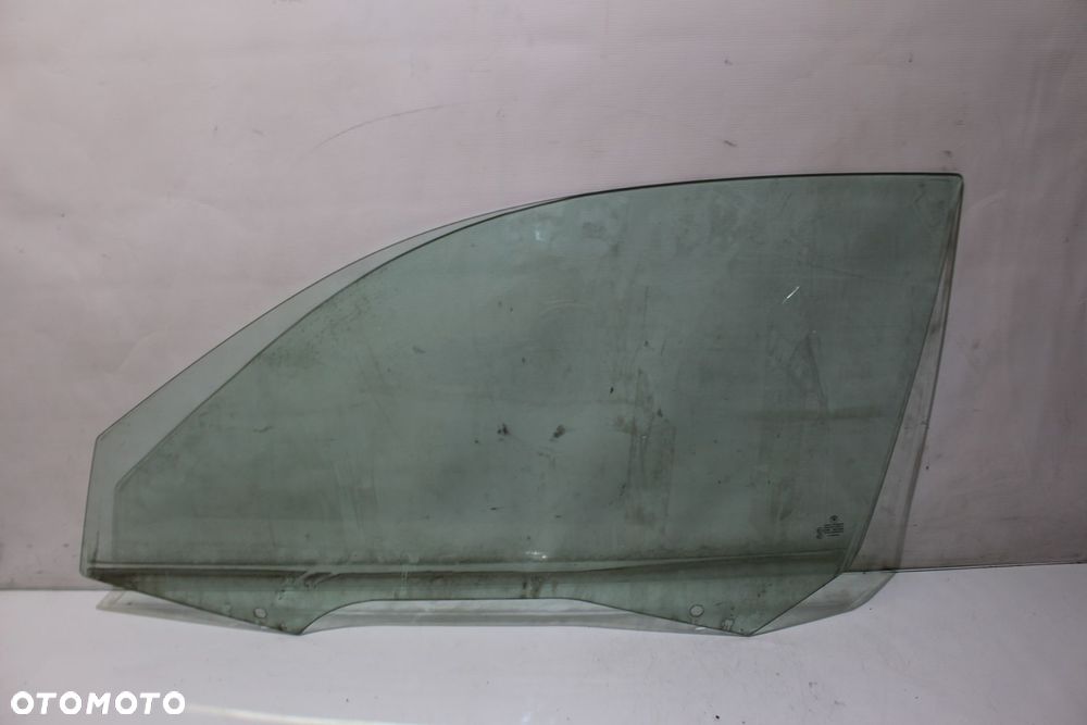 SZYBA BOCZNA LEWA PRZEDNIA DRZWI BMW - 1
