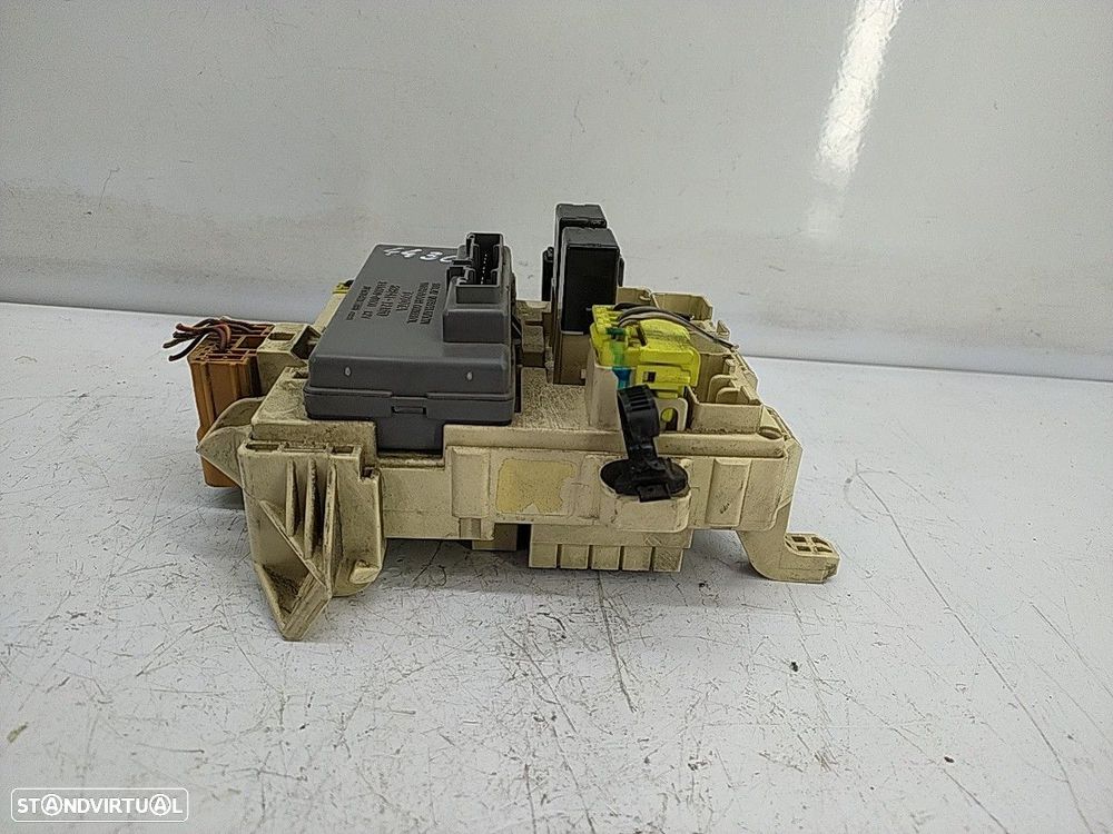 Caixa Fusiveis Toyota Corolla (_E11_) - 5