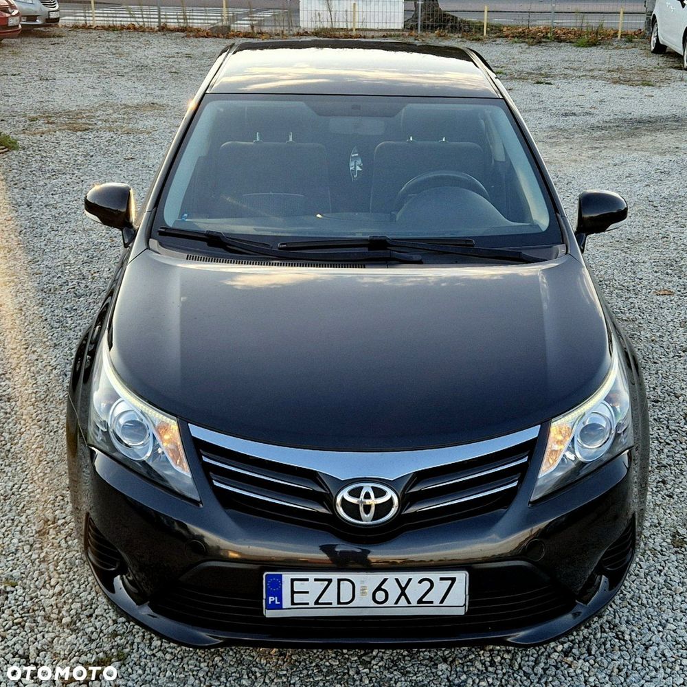 Toyota Avensis 2.0 D-4D Sol - 10