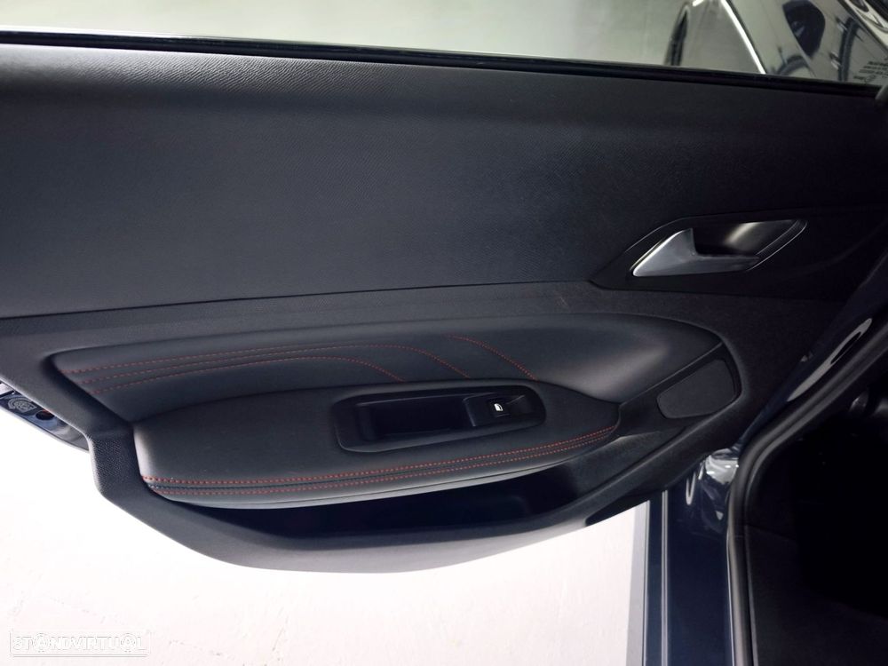 Peugeot 308 - 11