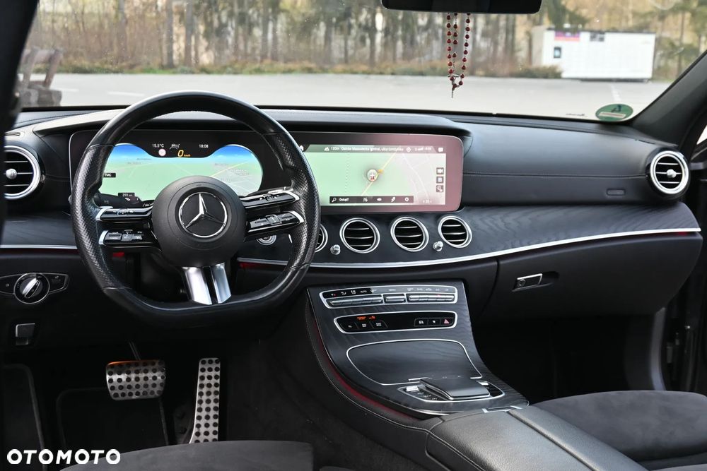 Mercedes-Benz Klasa E 220 d 9G-TRONIC AMG Line - 39