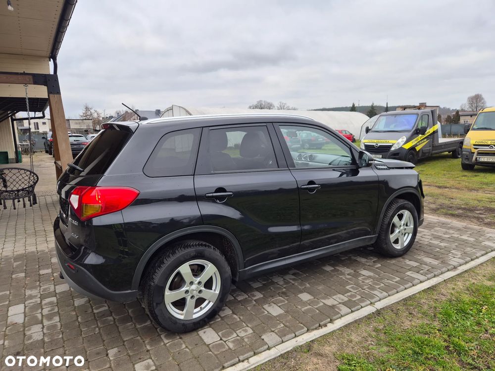 Suzuki Vitara 1.6 (4x4) Allgrip Comfort+ - 11