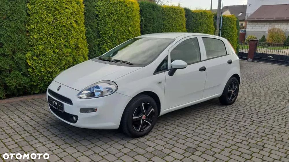 Fiat Grande Punto - 10