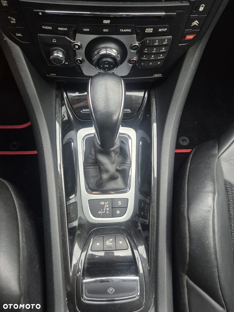Citroën C5 3.0 HDi V6 Exclusive Equilibre Navi - 17
