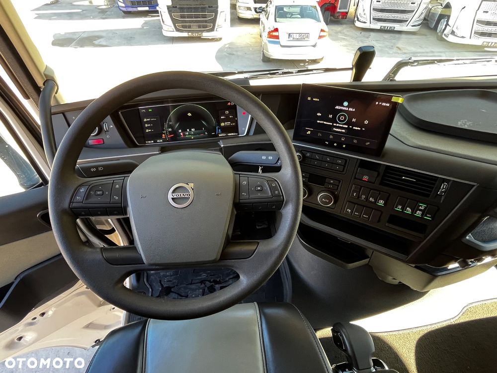 Volvo FH 500 // Zamiana na starszy //  EURO 6 // Standard // 2024 Rok // Parkclima // Globe XL // Skóry // Joystick // - 21