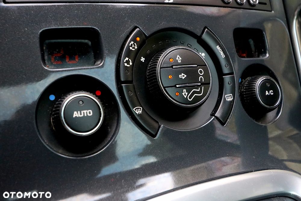 Peugeot 3008 2.0 HDi Premium+ - 37