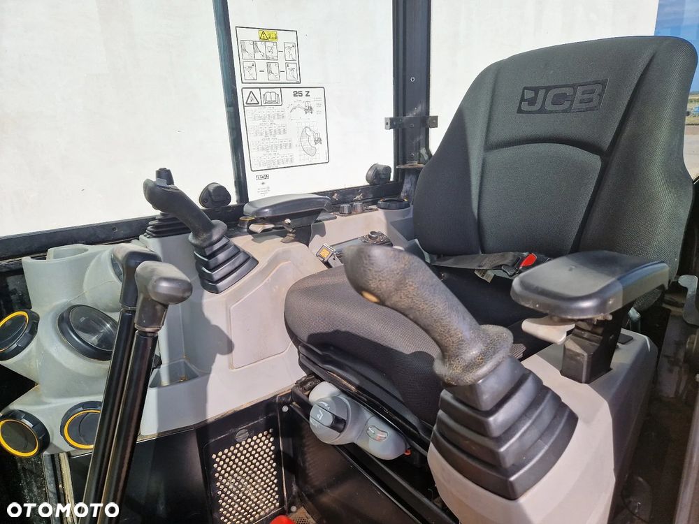 JCB 25 Z-1 jak WACKER CAT KUBOTA RZ148 - 12