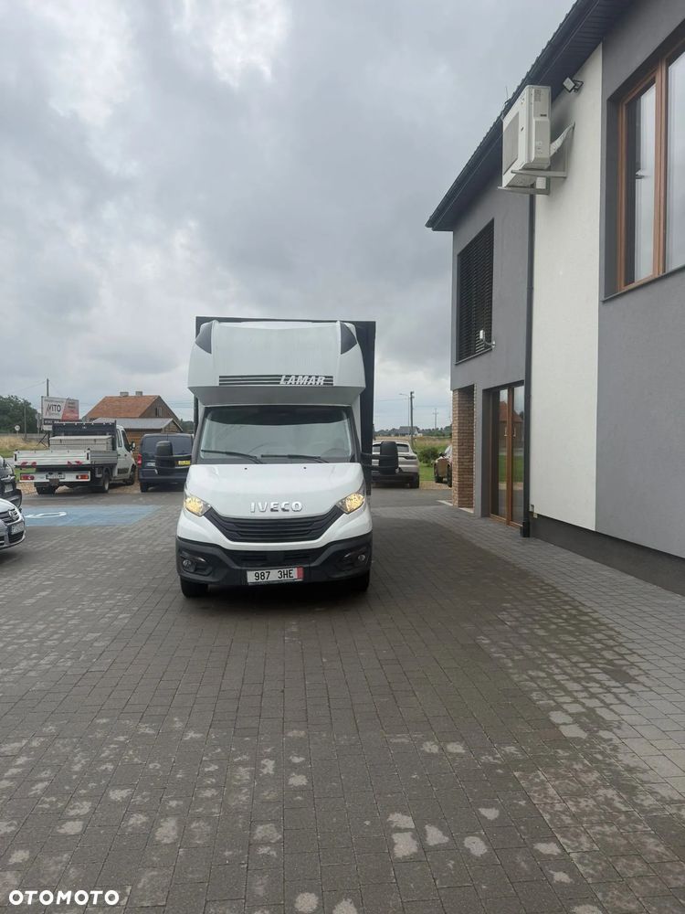Mercedes-Benz Sprinter - 1