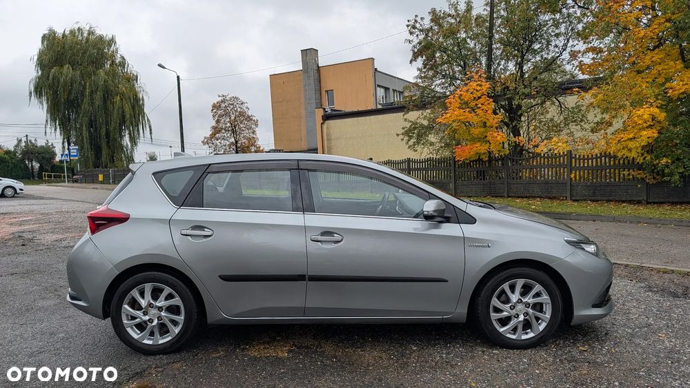 Toyota Auris 1.8 HSD Luna - 3