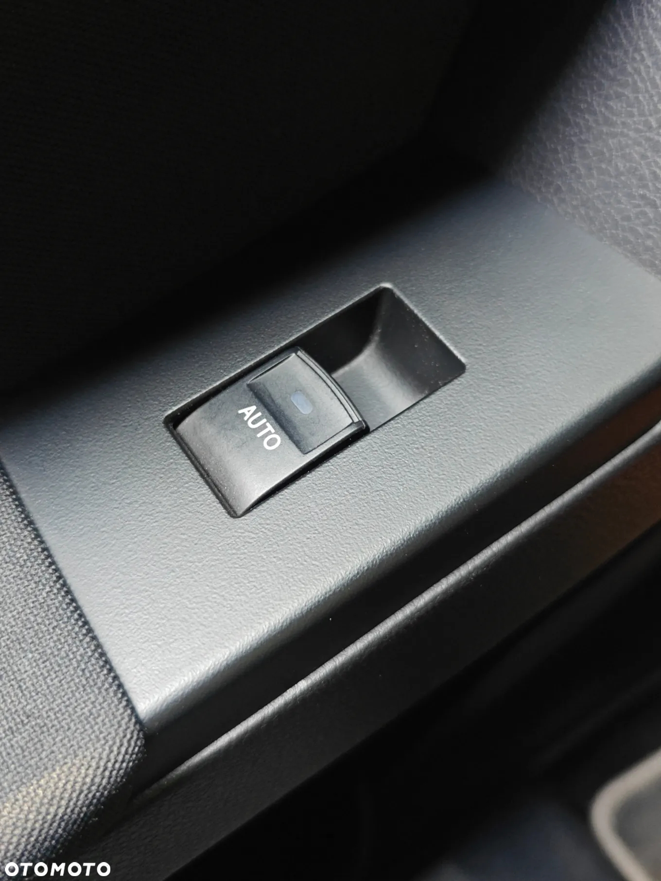 Toyota Auris Hybrid 135 Comfort - 34