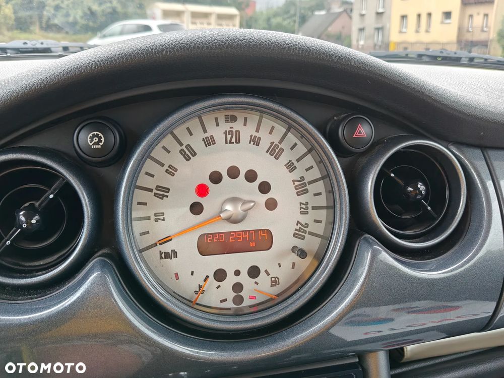MINI Cooper Standard - 21