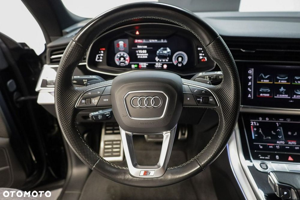 Audi Q8 - 17