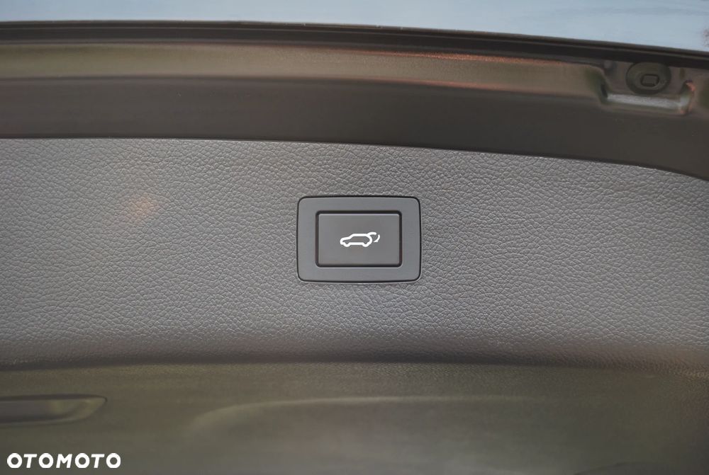 Hyundai i40 Kombi 2.0 Automatik Premium - 22