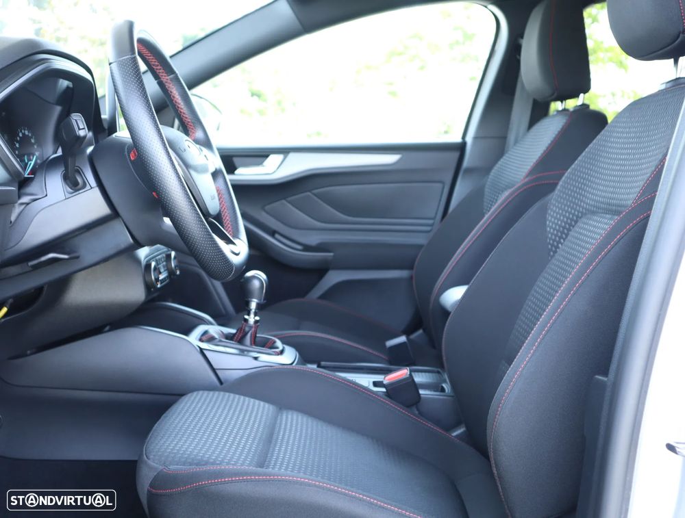 Ford Focus 1.0 EcoBoost MHEV ST-Line Style SIP - 26