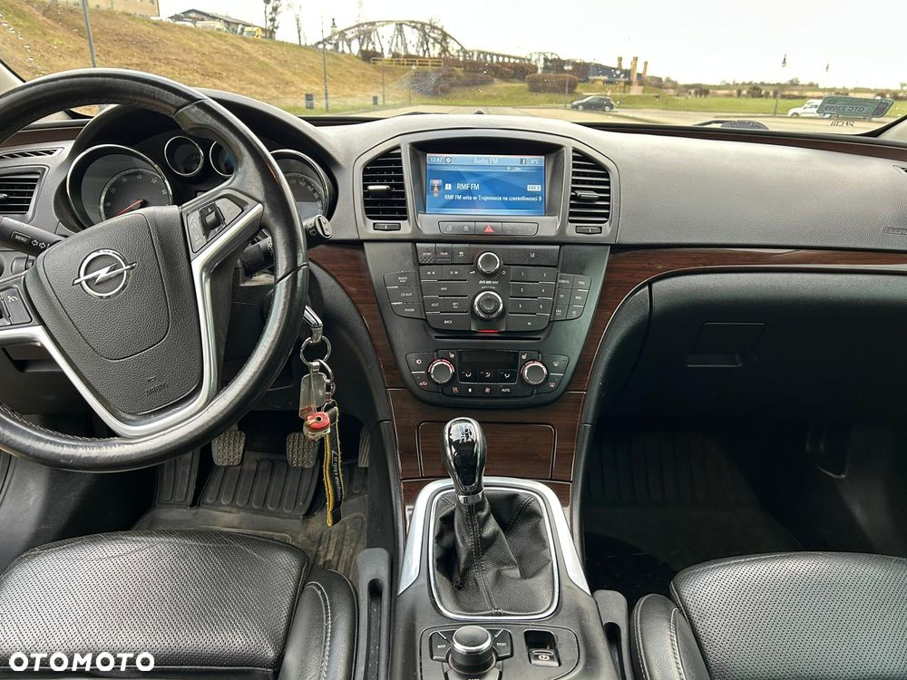 Opel Insignia 2.0 T Cosmo 4x4 - 13