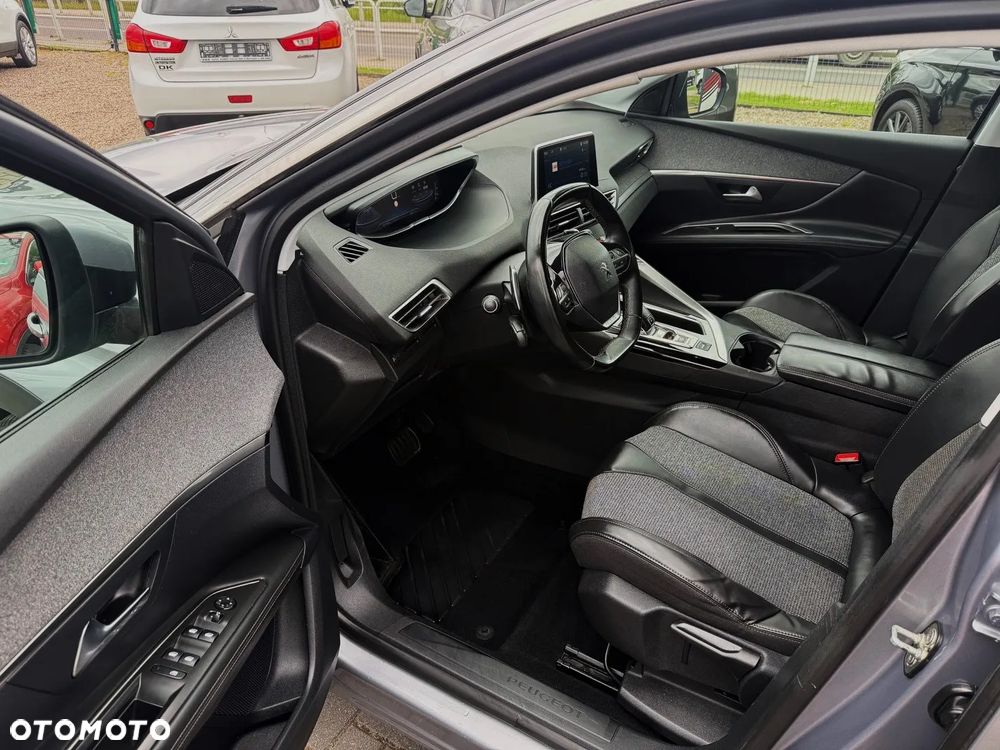 Peugeot 3008 BlueHDi 130 Stop & Start EAT8 Allure Business-Paket - 7