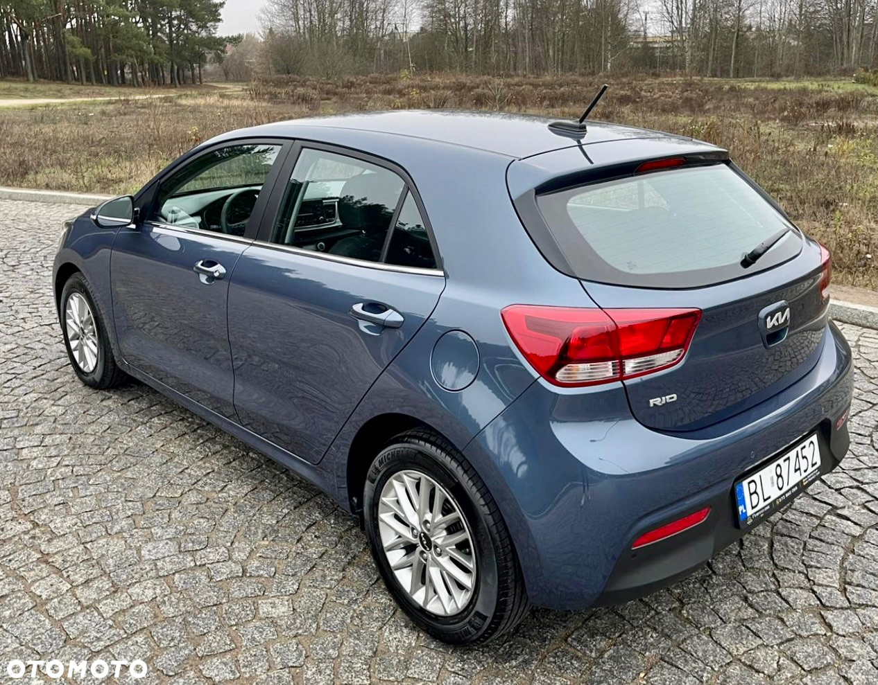 Kia Rio - 4