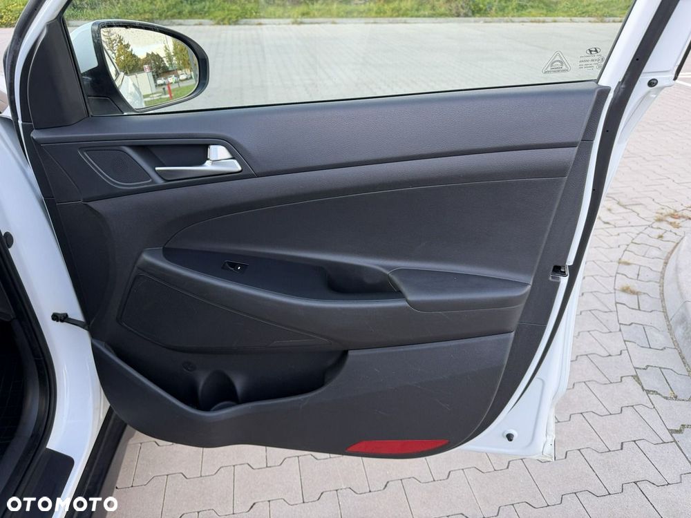 Hyundai Tucson 1.7 CRDI BlueDrive Comfort 2WD DCT - 35
