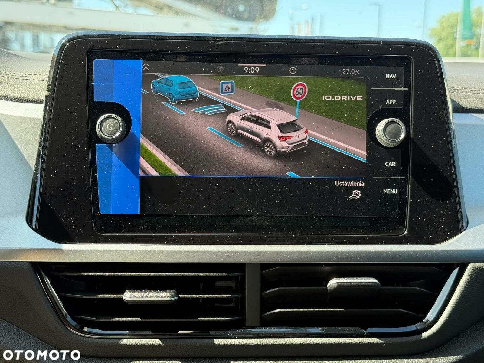 Volkswagen T-Roc 1.5 TSI Life Plus DSG - 17