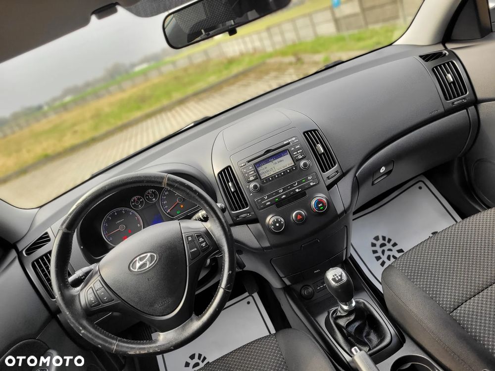 Hyundai i30 1.4 Blue Comfort - 23