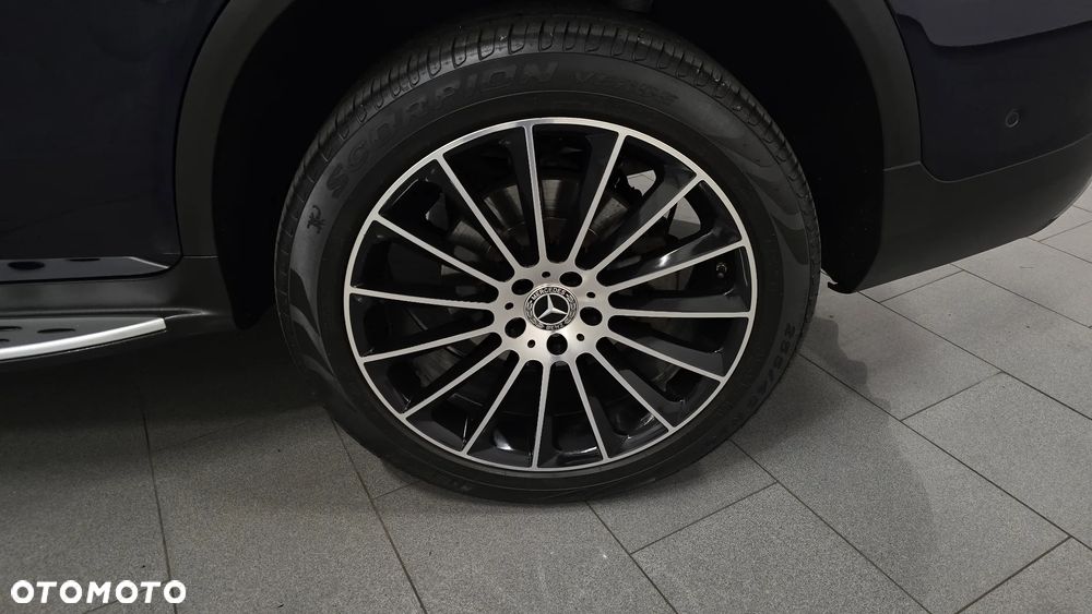 Mercedes-Benz GLC 300 de 4Matic 9G-TRONIC AMG Line Plus - 12