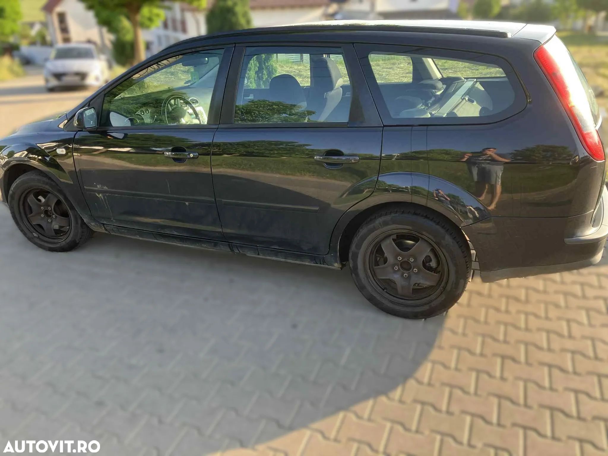Ford Focus - 1