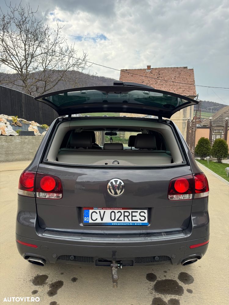 Volkswagen Touareg - 12