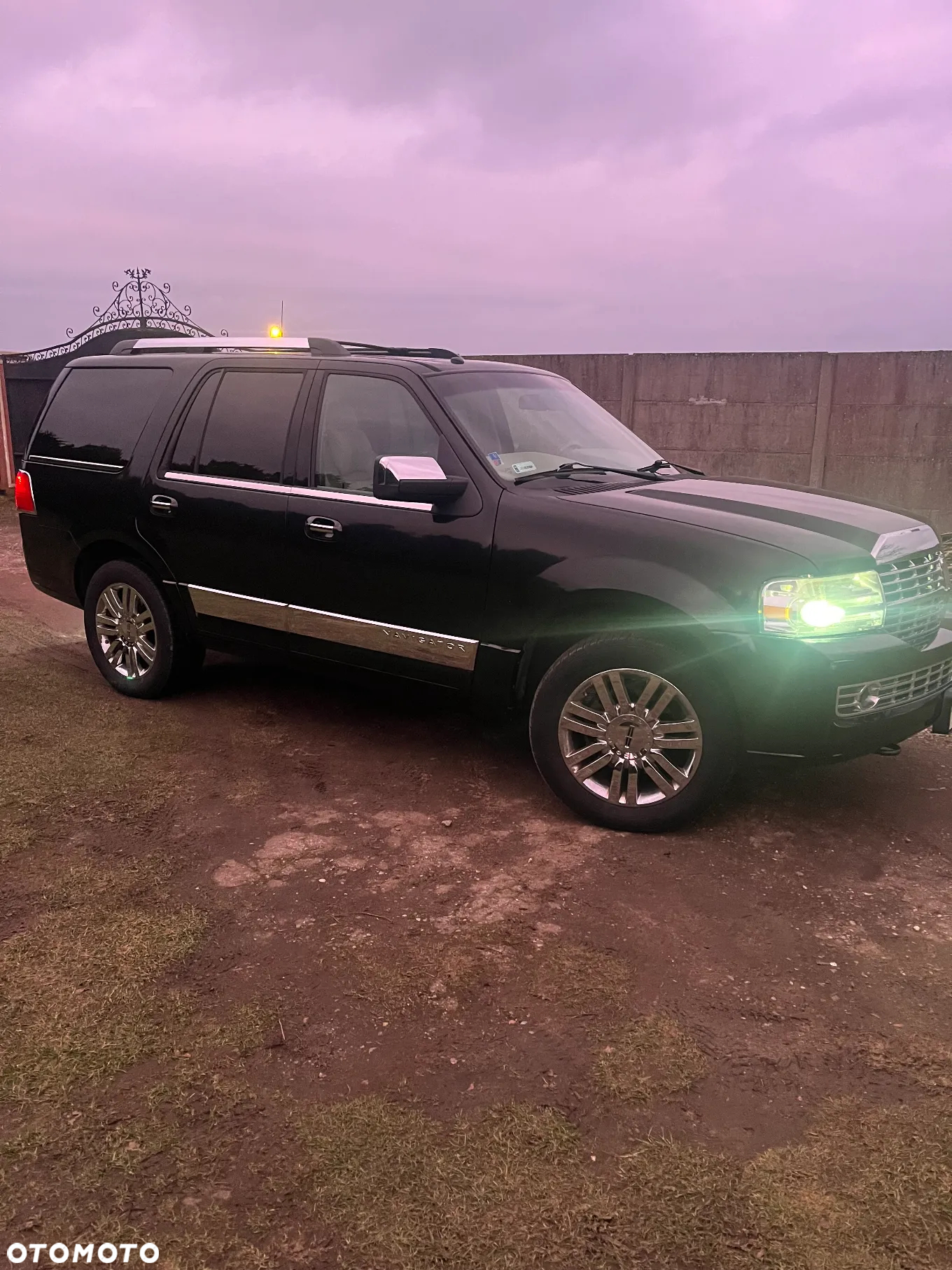 Lincoln Navigator 5.4 4WD Luxury - 2