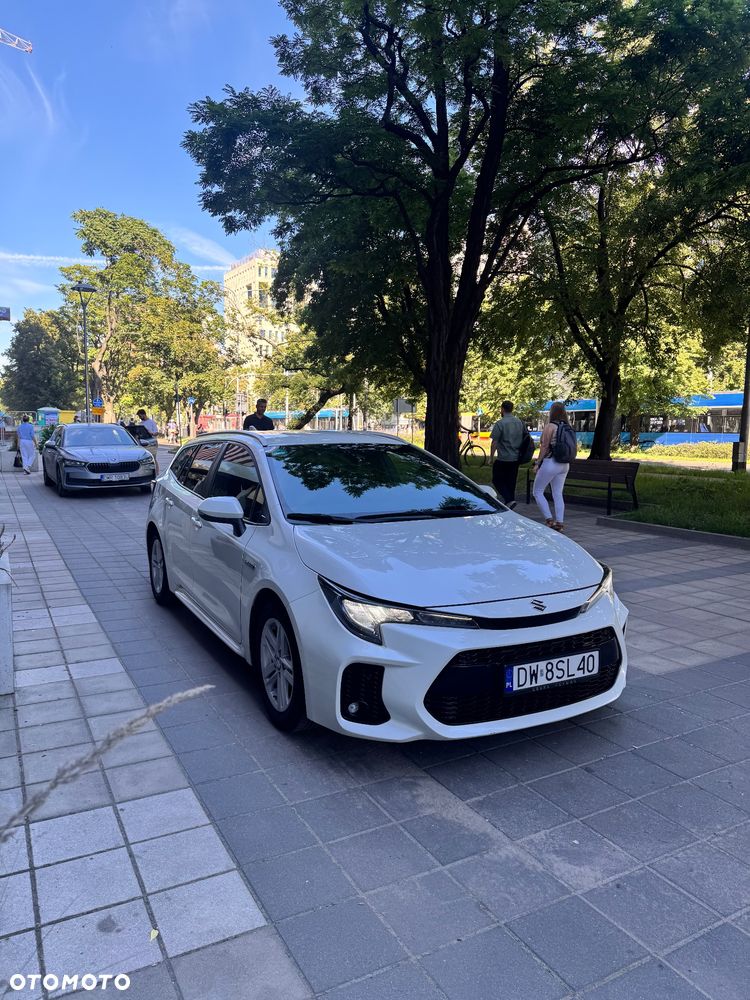 Suzuki Swace 1.8 Hybrid Elegance CVT - 1