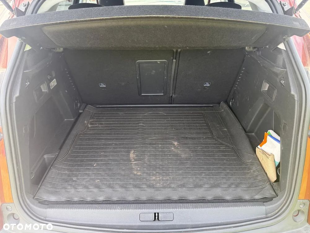 Peugeot 3008 1.2 PureTech Allure S&S EAT6 - 8