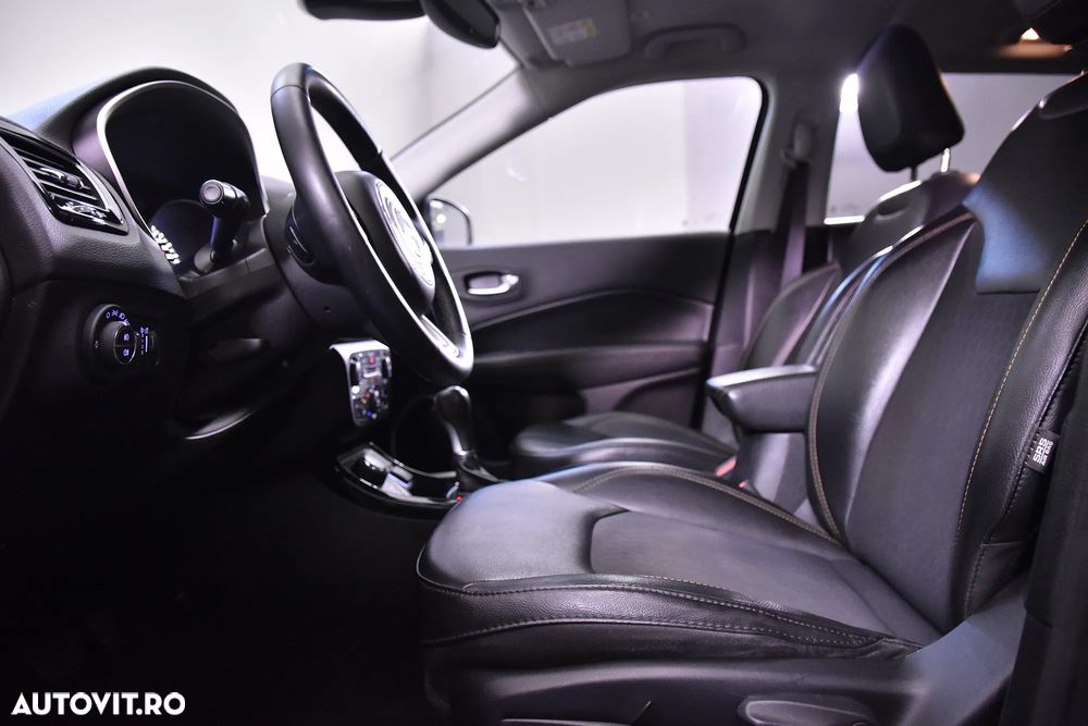 Jeep Compass - 21