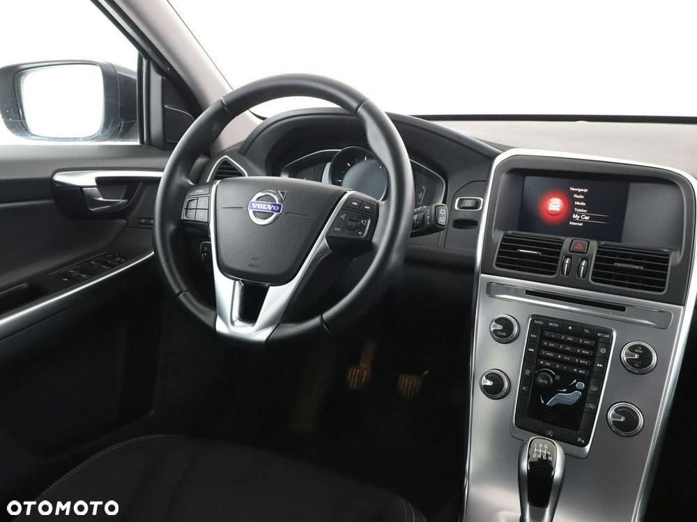 Volvo XC 60 D3 Momentum - 17