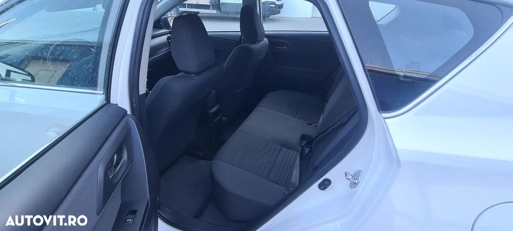 Toyota Auris 1.2 L Turbo Luna - 8