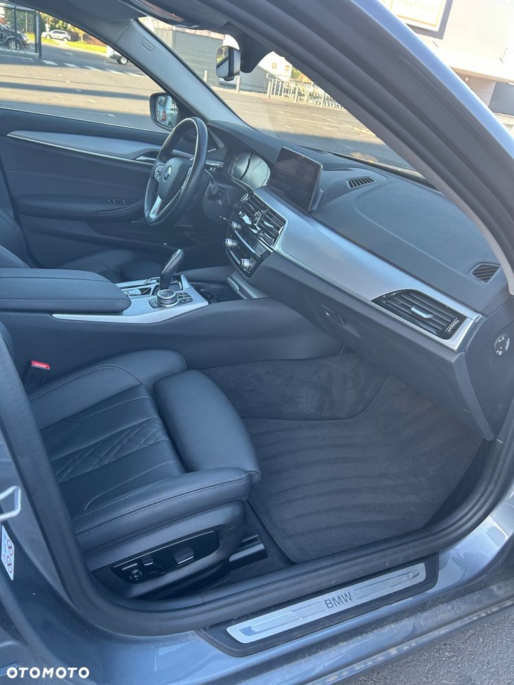BMW Seria 5 520d - 10