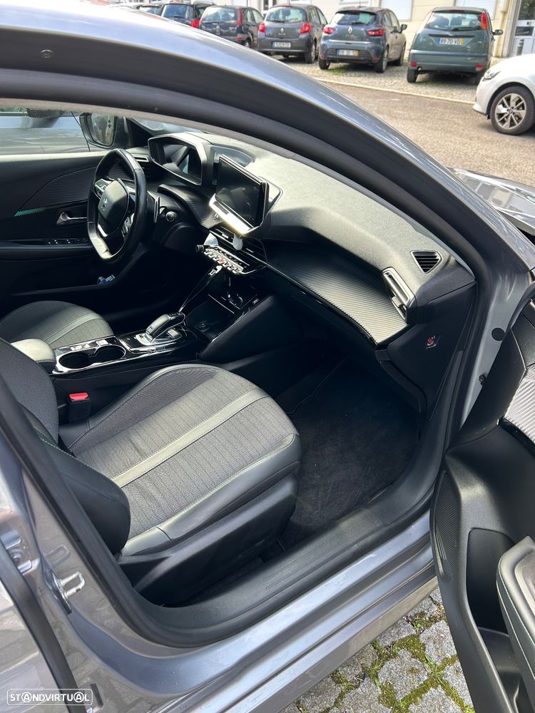 Peugeot 208 PureTech 100 EAT8 Allure - 7