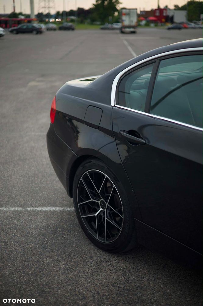 BMW Seria 3 325xi - 10