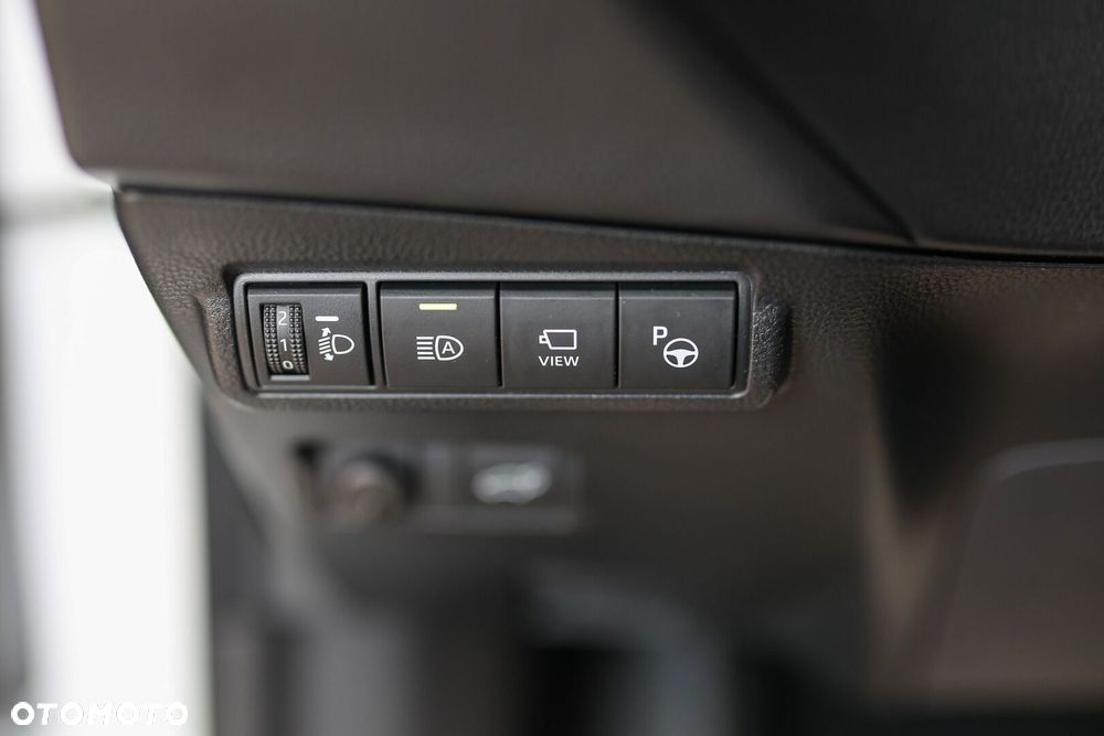 Toyota Corolla Cross 2.0 Hybrid Executive AWD - 25