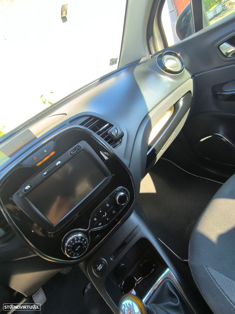 Renault Captur 1.5 dCi - 12