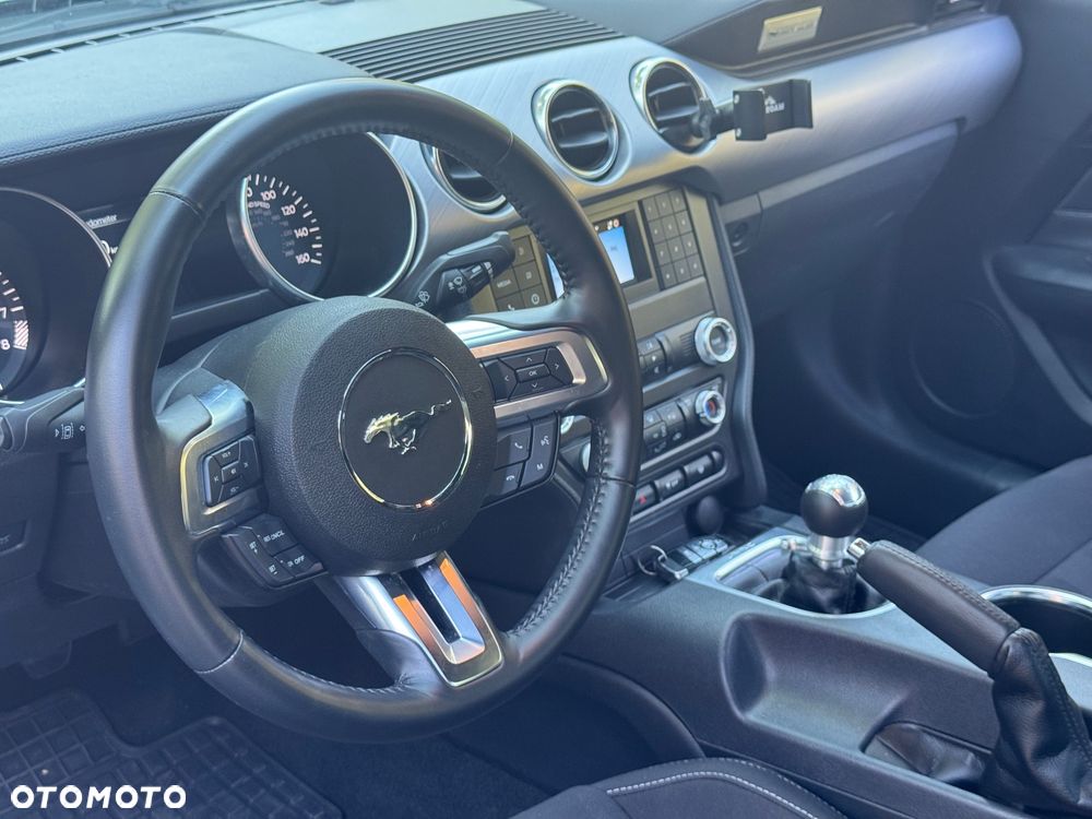 Ford Mustang - 18
