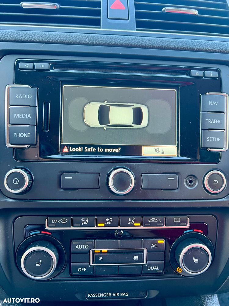 Volkswagen Jetta - 10