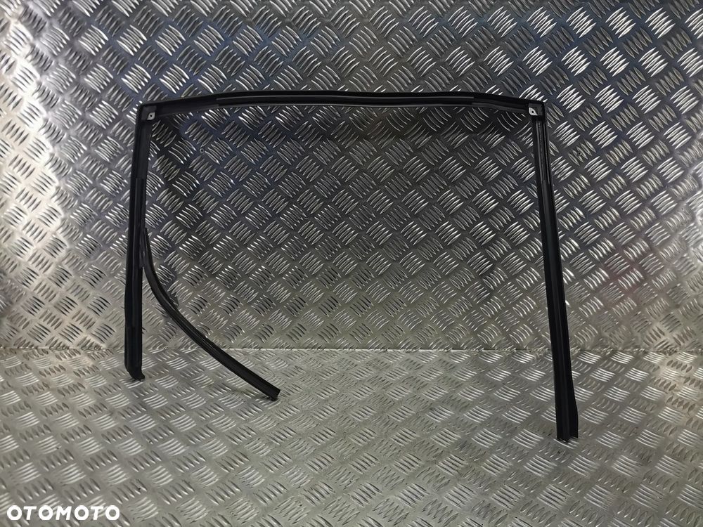 VW TOUAREG 7L 03-09R USZCZELKA DRZWI SZYBY LEWY TYL 7L0839431 - 2