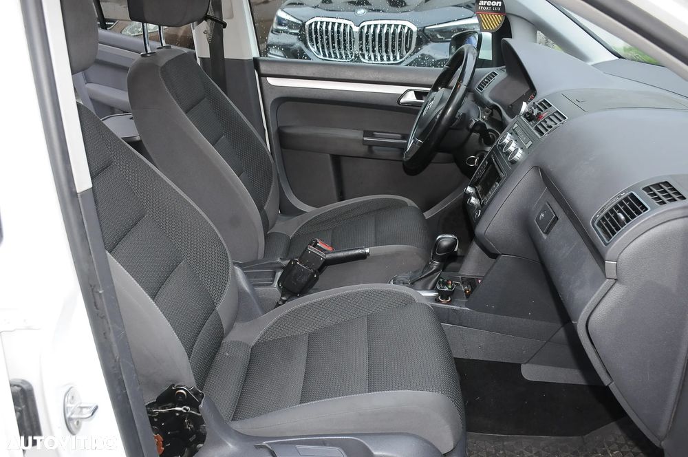 Volkswagen Touran 2.0 TDI DSG Comfortline - 10